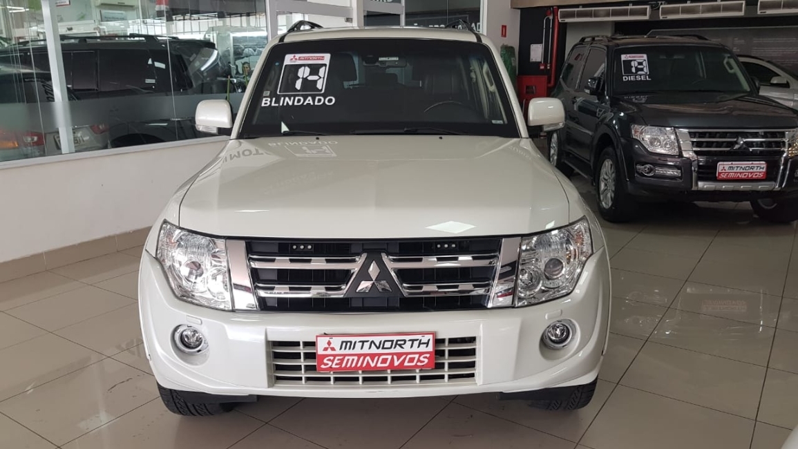 mitsubishi pajero full 3.8 hpe 5pts gasolina 5p automatico 2014