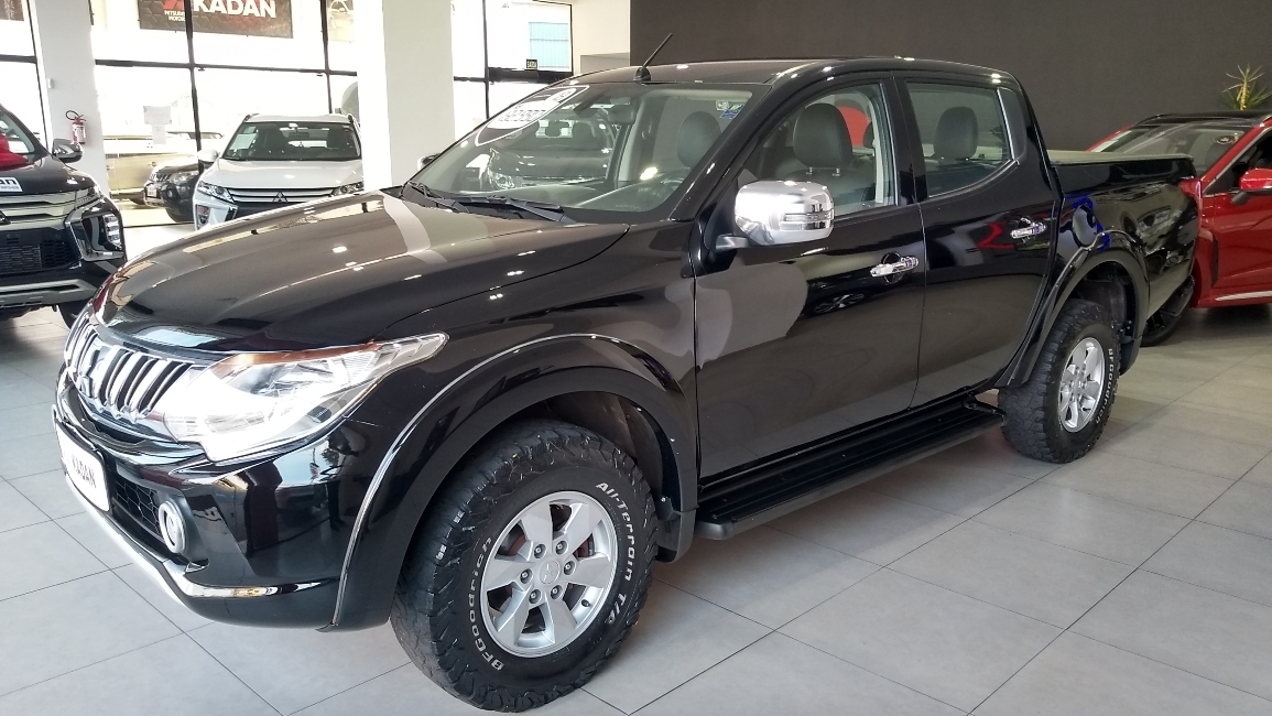 mitsubishi l200 triton 2.4 hpe automatico diesel 4p 2018